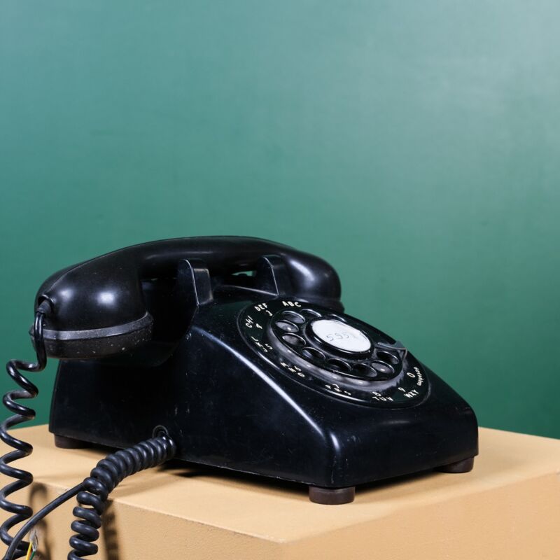 Antika Telefon-P8