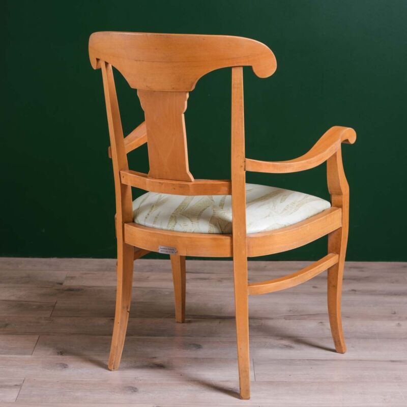 Ahşap Kolçaklı Sandalyeler D6458