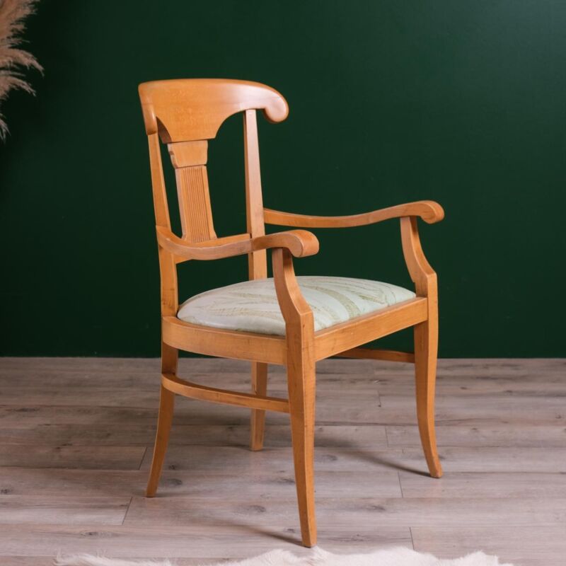 Ahşap Kolçaklı Sandalyeler D6458