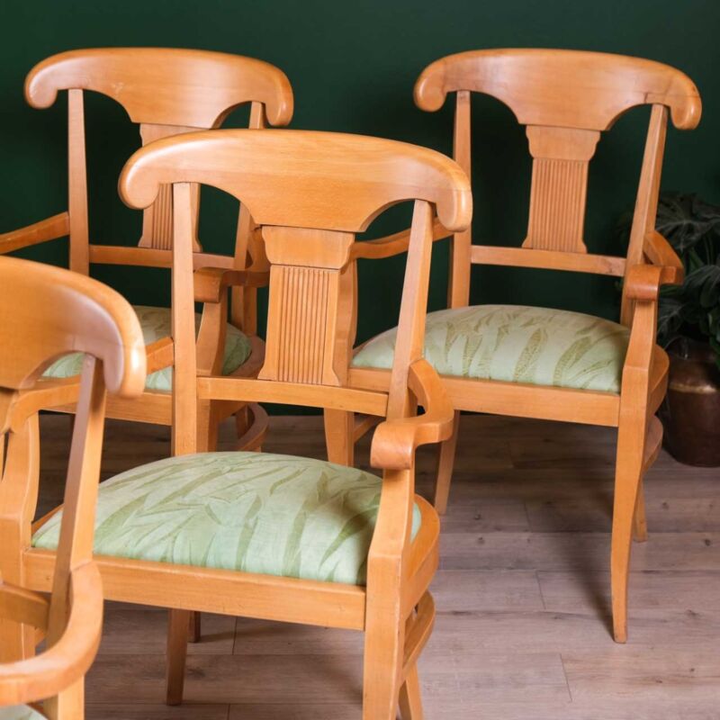 Ahşap Kolçaklı Sandalyeler D6458