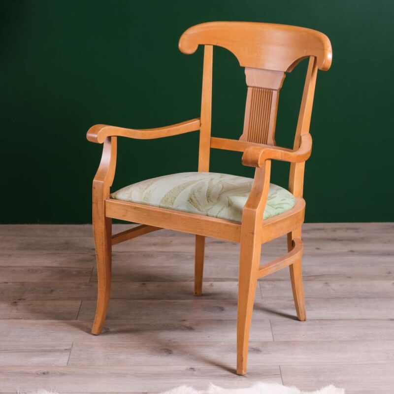 Ahşap Kolçaklı Sandalyeler D6458