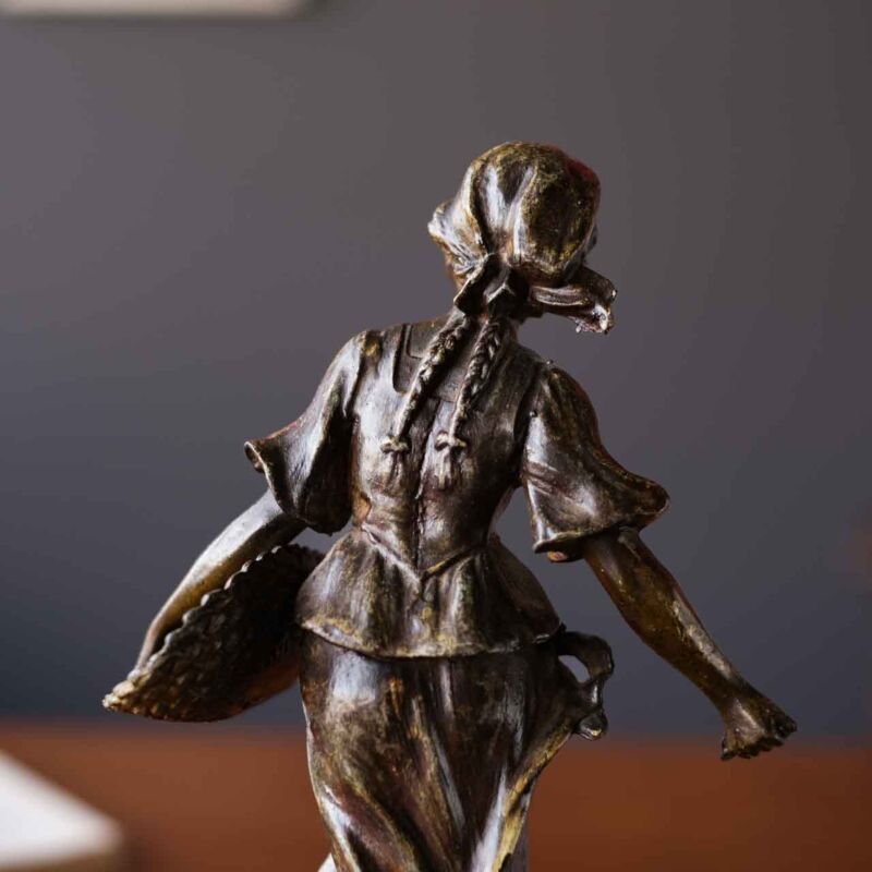 Antika Döküm Metal Figürin AVA34