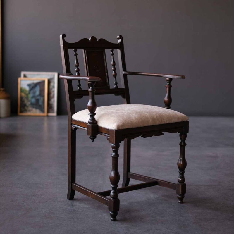 Antika Kolçaklı Sandalye ROM49
