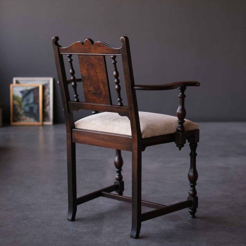 Antika Kolçaklı Sandalye ROM49