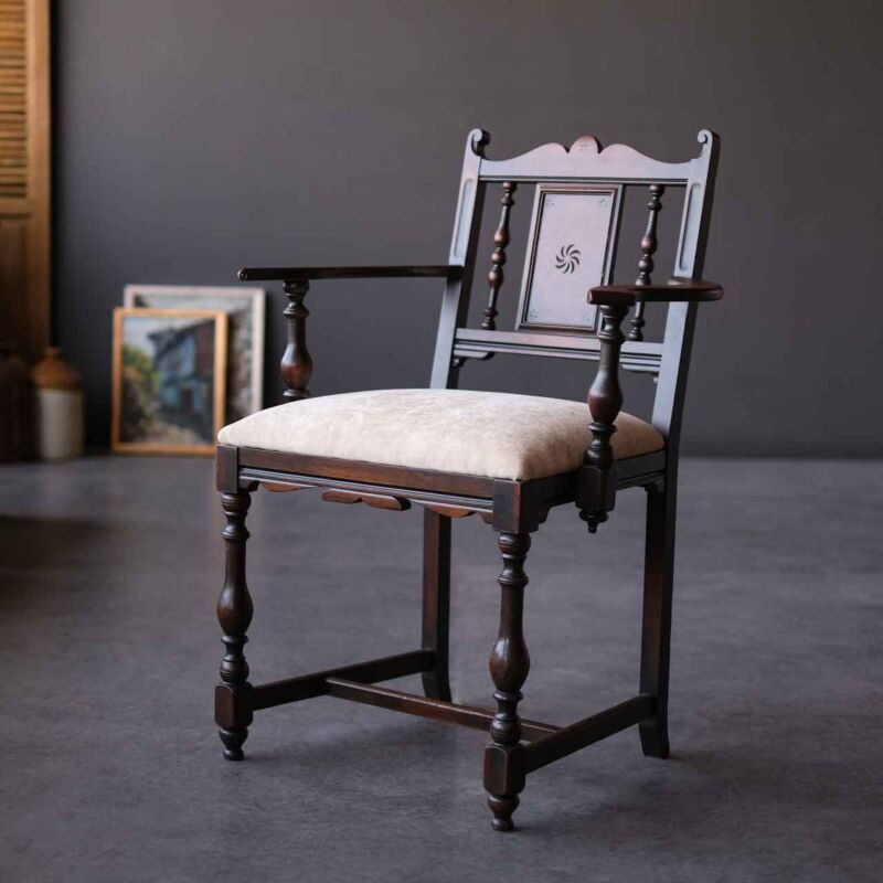 Antika Kolçaklı Sandalye ROM49