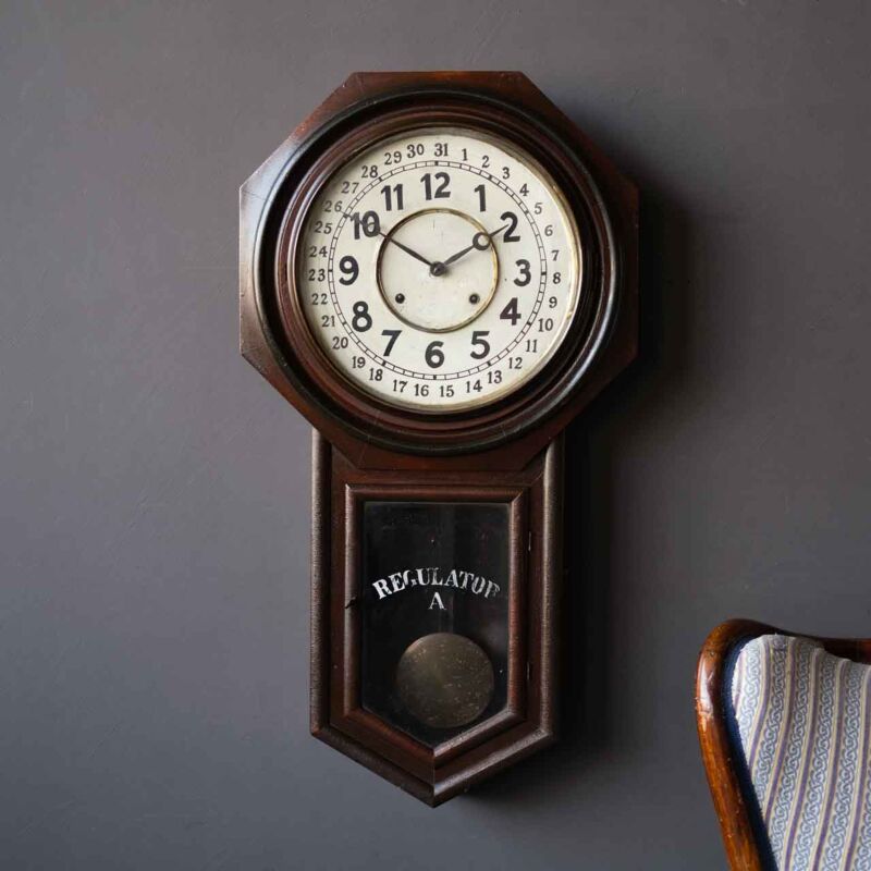 Antika Regulator Saat VAV57