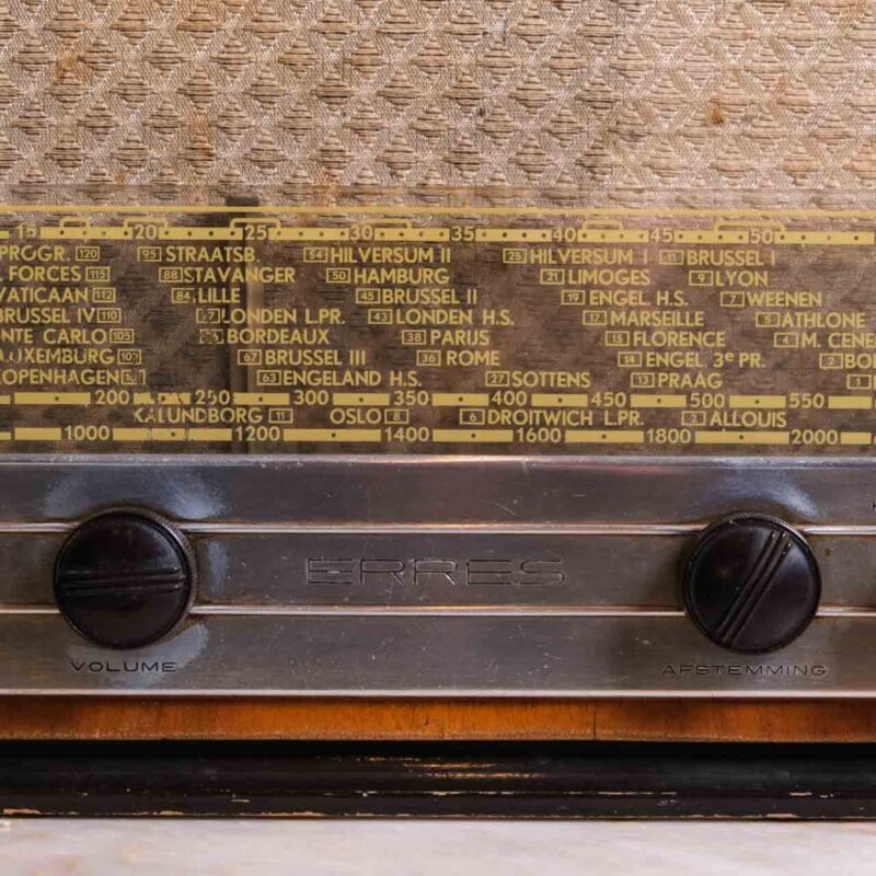 Antika Erres Radyo YAU28P
