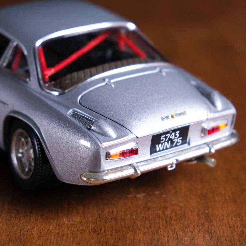 Burago Alpine A110 - LOU20
