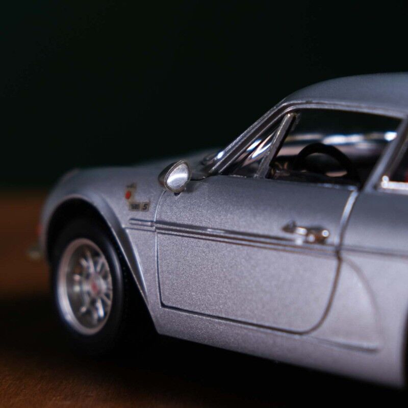 Burago Alpine A110 - LOU20