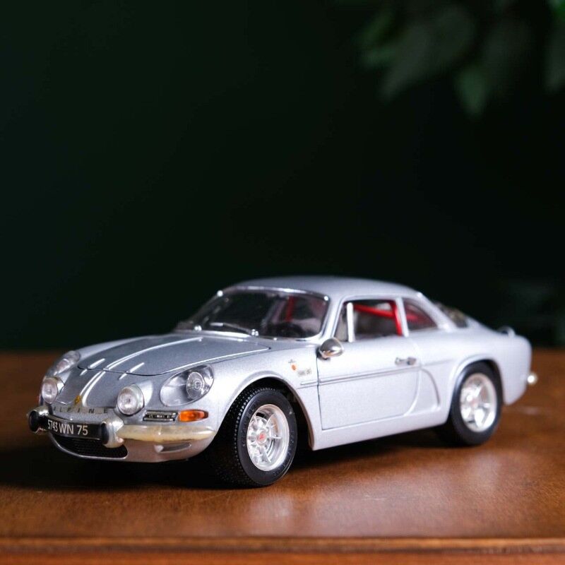 Burago Alpine A110 - LOU20