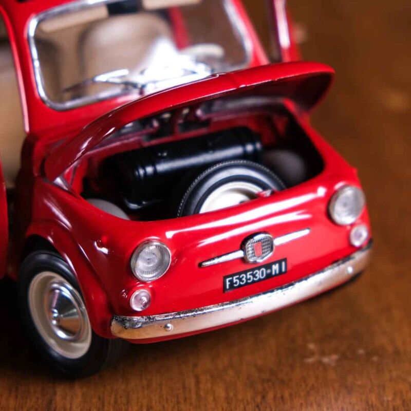 Burago Fiat 500 LOU18