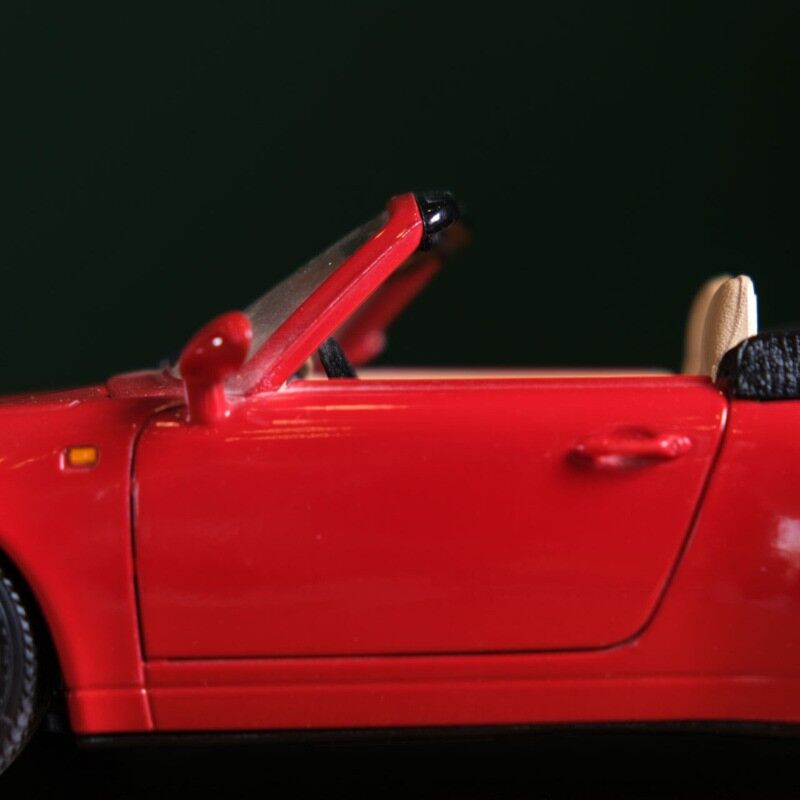 Burago Porsche 911 Carrera Cabriet 1993-LOU13