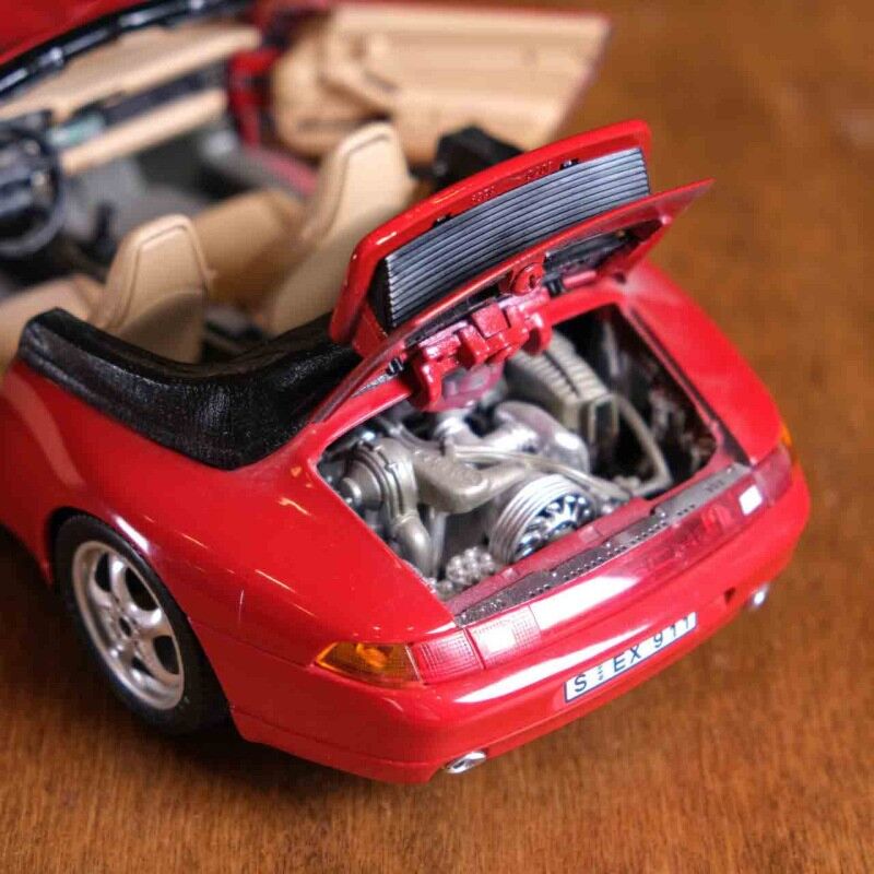 Burago Porsche 911 Carrera Cabriet 1993-LOU13