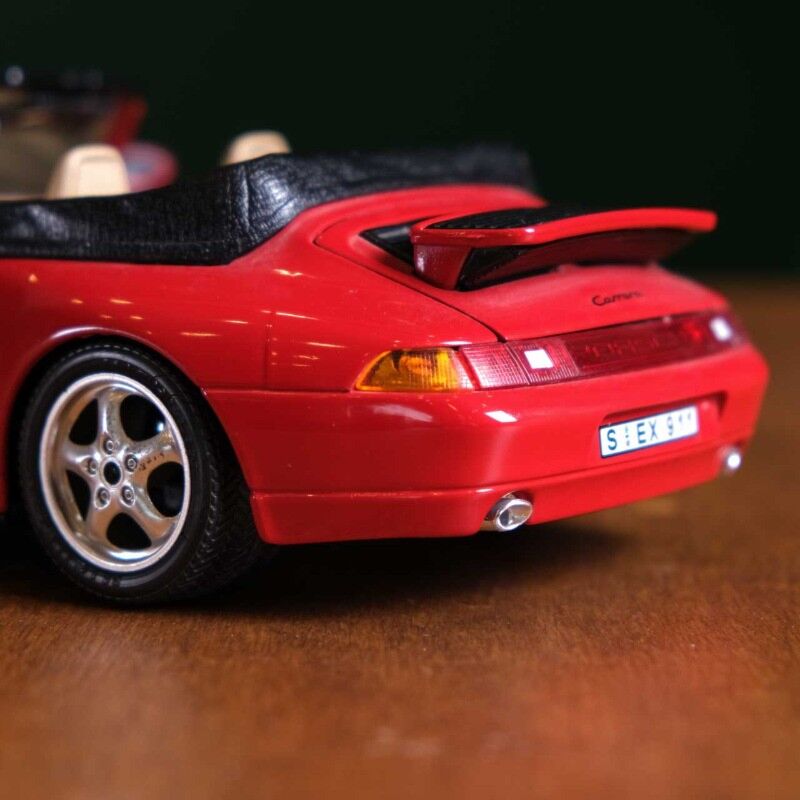 Burago Porsche 911 Carrera Cabriet 1993-LOU13