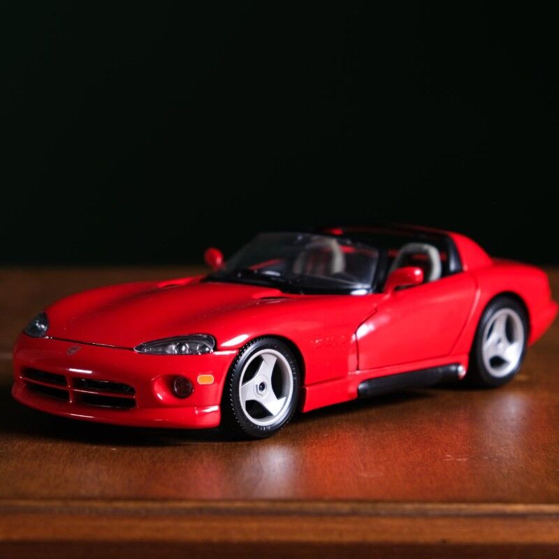 Burago Viper Dodge LOU17