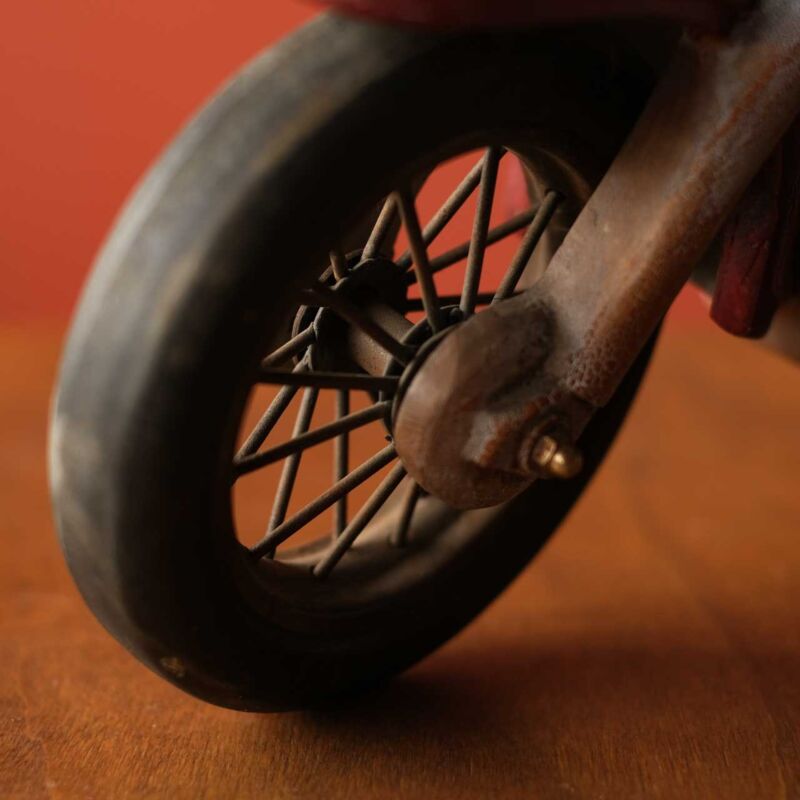 Dekoratif Retro Motorcu YEW76