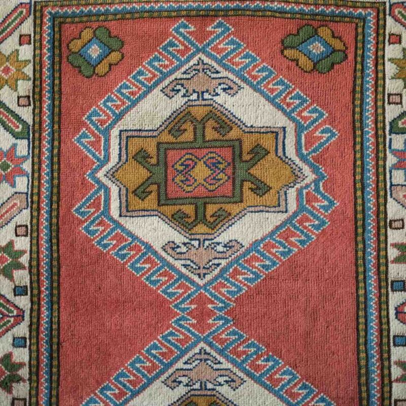 El Dokuma Yün Halı 279
