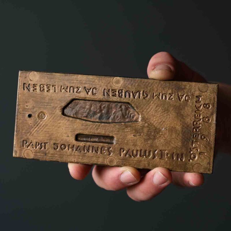 Erwin Huber İmzalı Bronz Kabartma Plaket BUT95