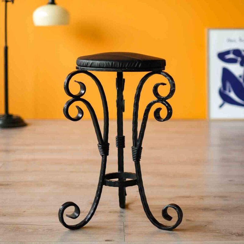 Ferforje Tabure CUT26