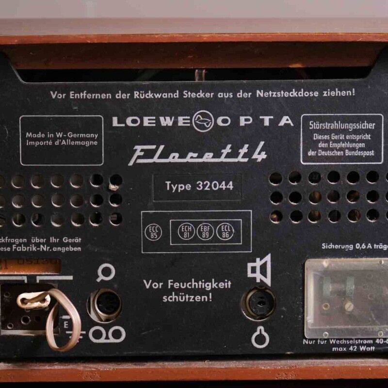 Loewe Opta Antika Radyo Z88H