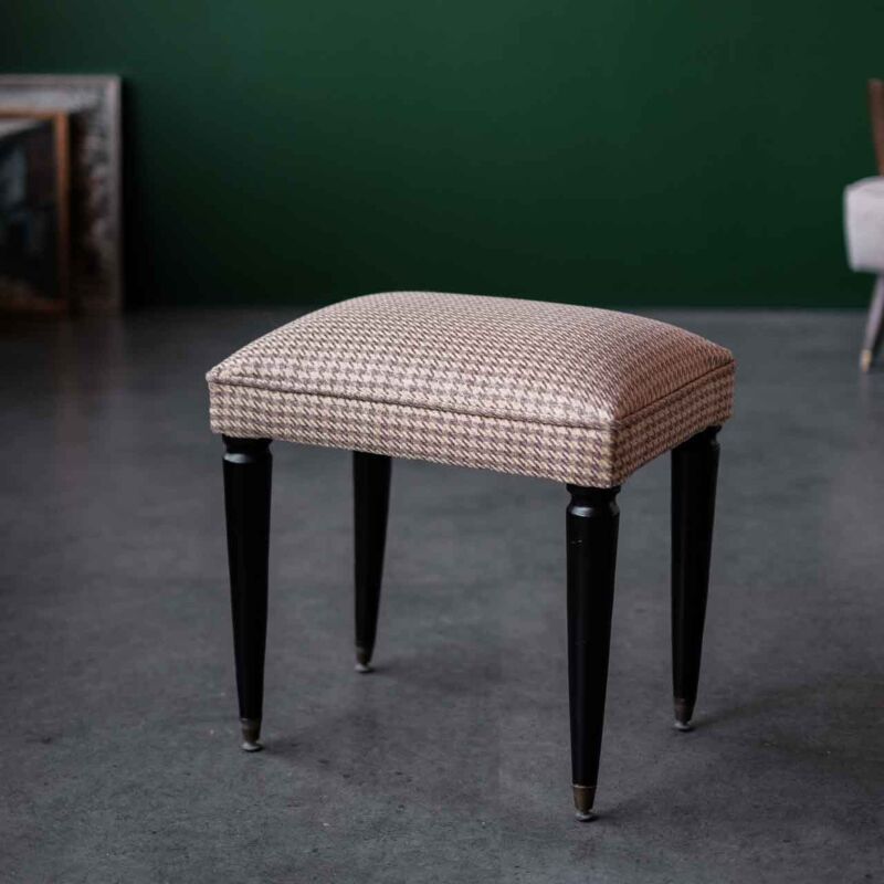 Mid Century Modern Puf DUT48