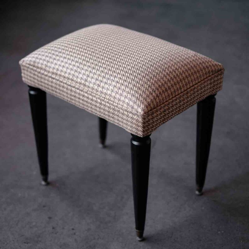 Mid Century Modern Puf DUT48