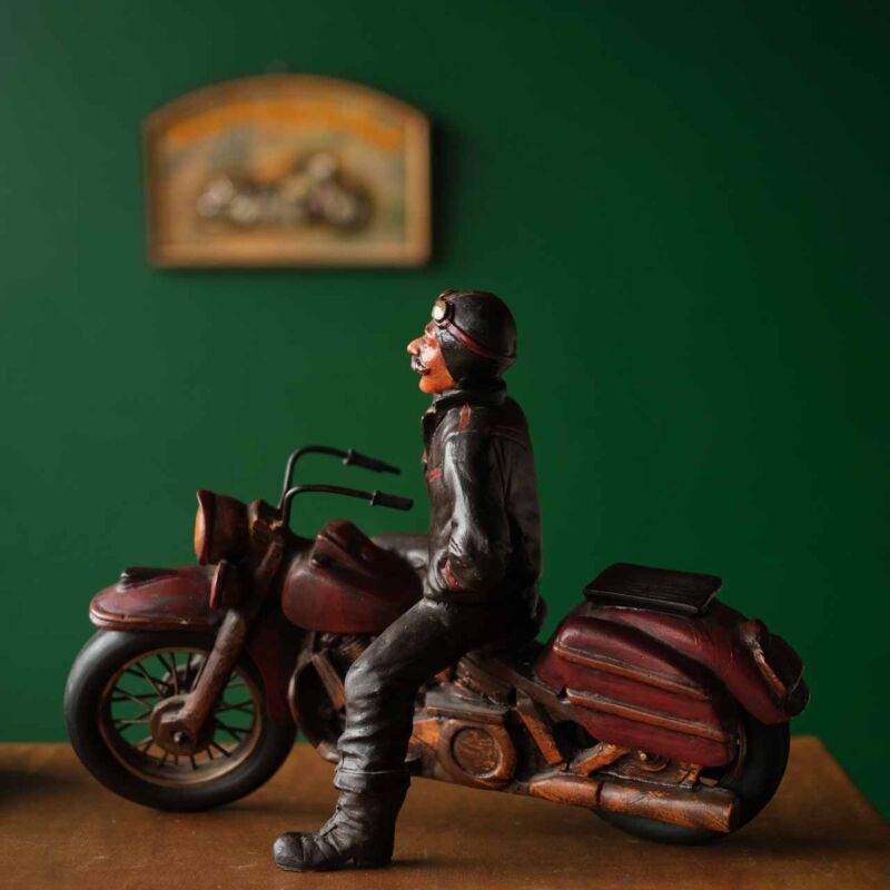 Retro Motorcu Figürü MİT42