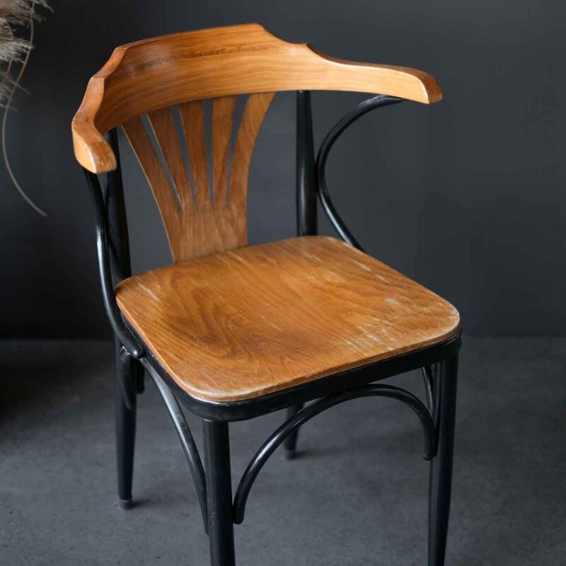 Thonet Sandalye POB8