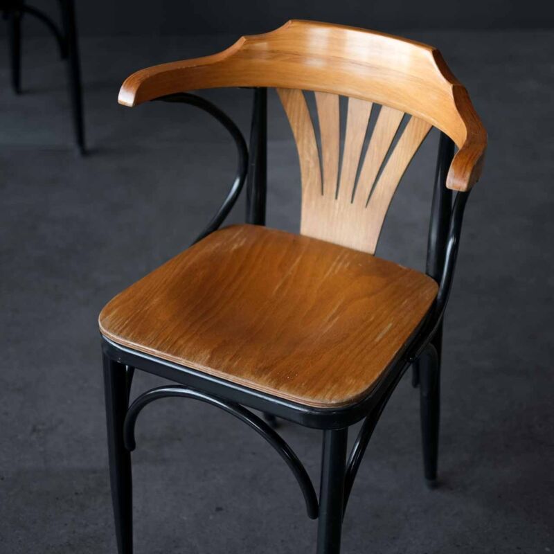 Thonet Sandalye POB8