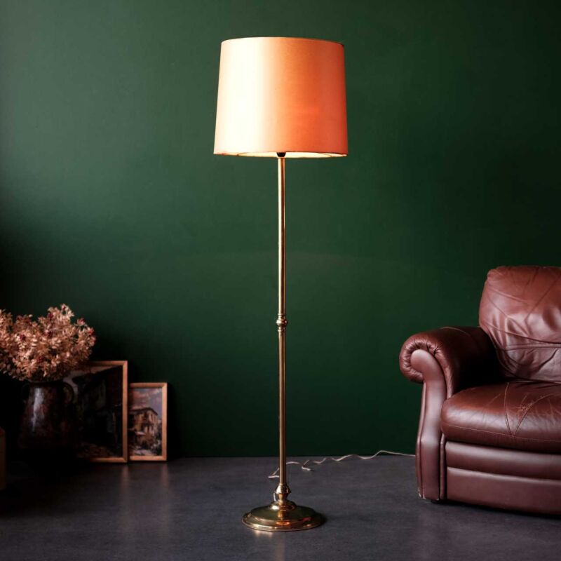 Vintage Lambader APA40