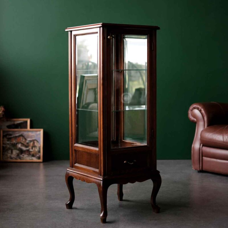 Vintage Vitrin APA79