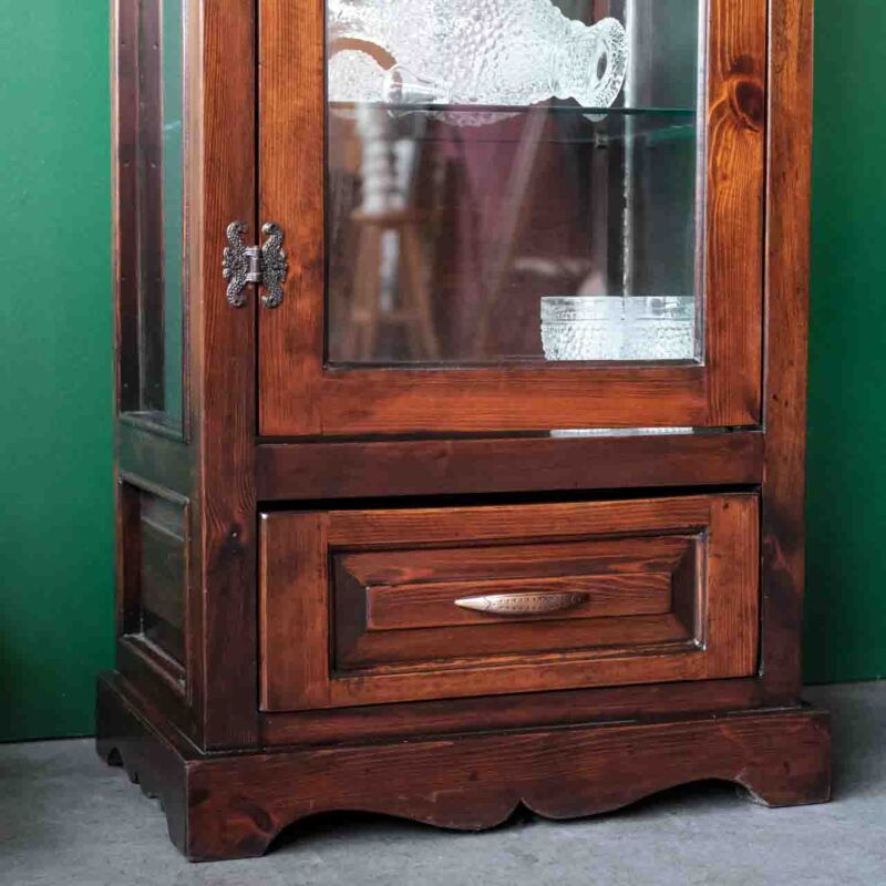 Vintage Vitrin DUT31