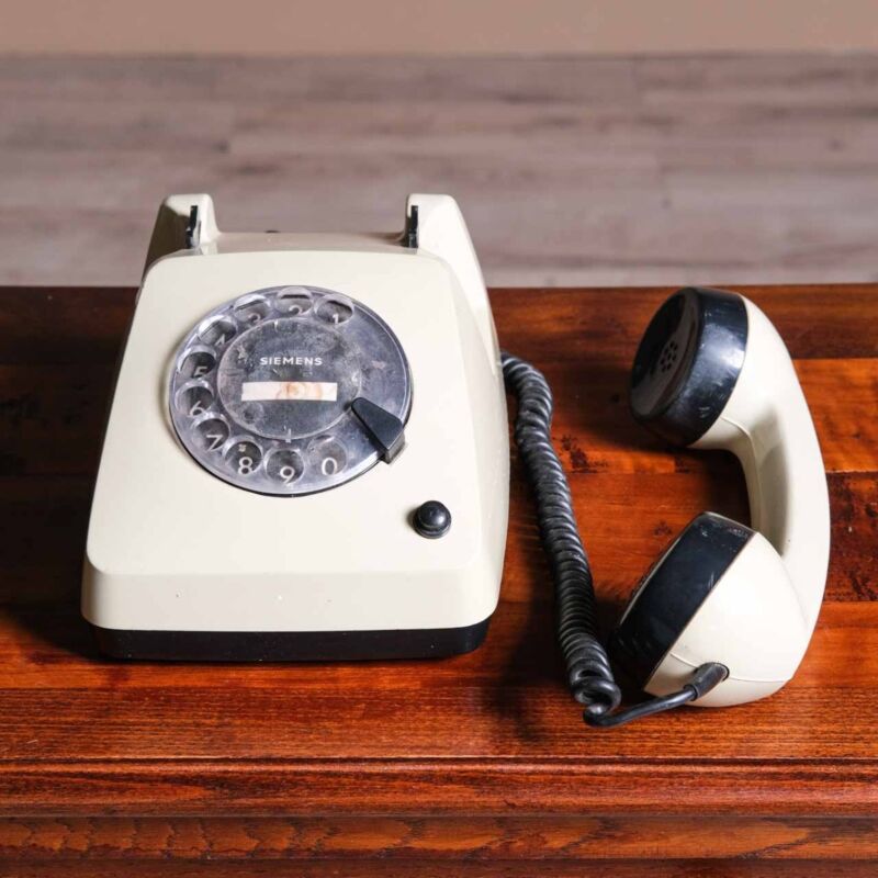 Vintage Telefon 90UP8