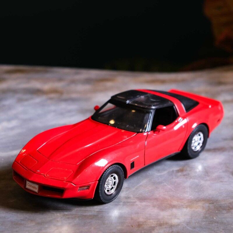 Welly 1982 Chevrolet Corvette Maket Araba TAL7